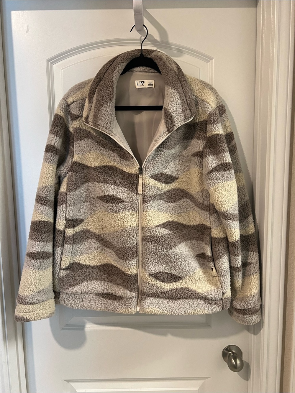 Sherpa Zip-Up Jacket in Cream & Gray